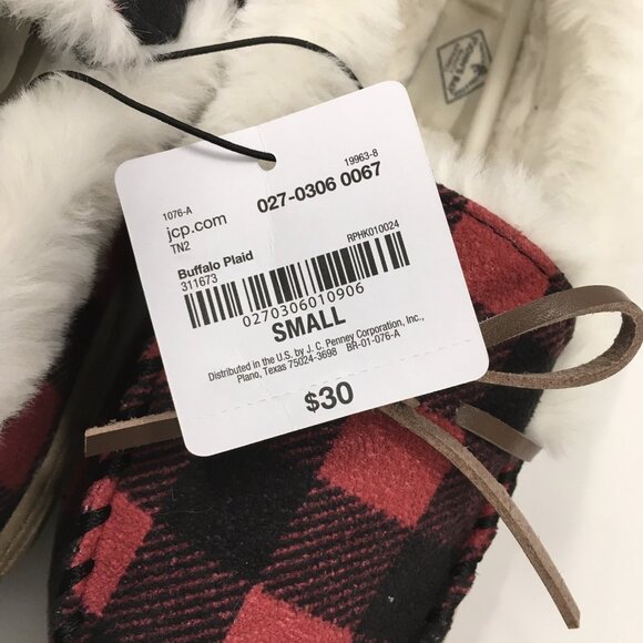 St Johns Bay Slipper House Shoe Women Small 5-6 Buffalo Plaid Moccasin Faux Fur - Picture 8 of 9